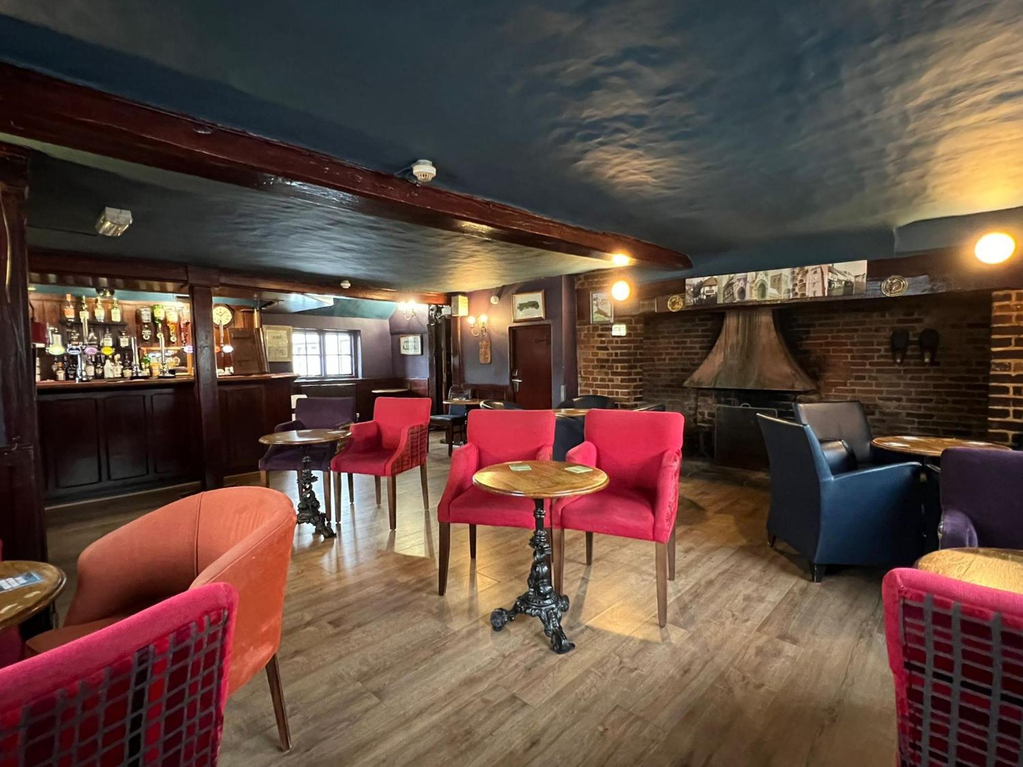 Roebuck Inn Стивънидж Екстериор снимка