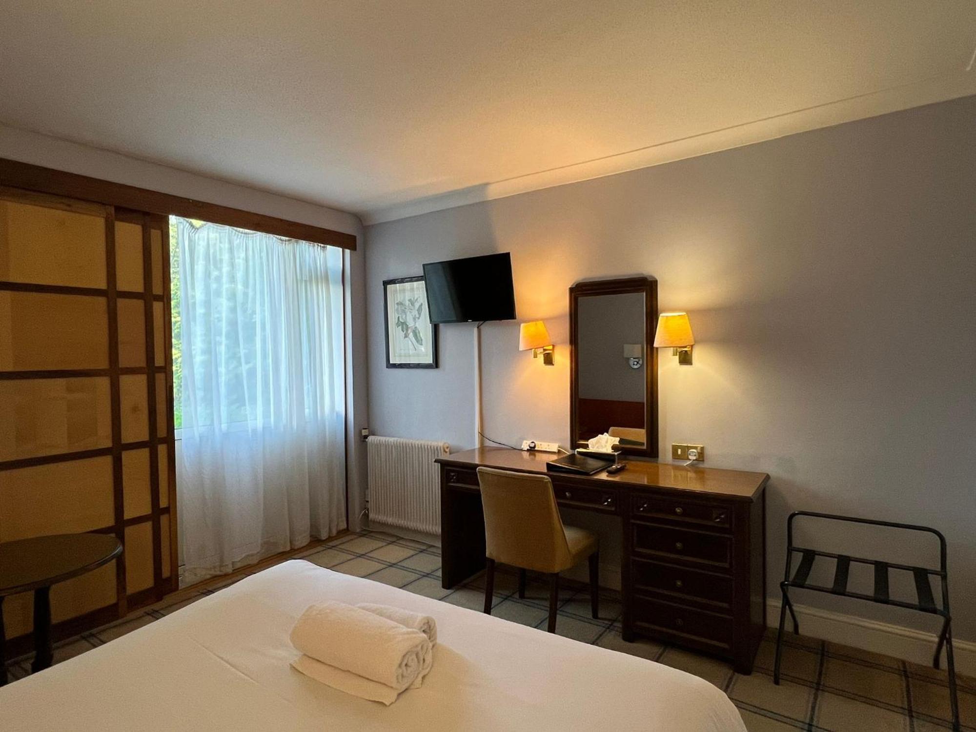 Roebuck Inn Стивънидж Екстериор снимка